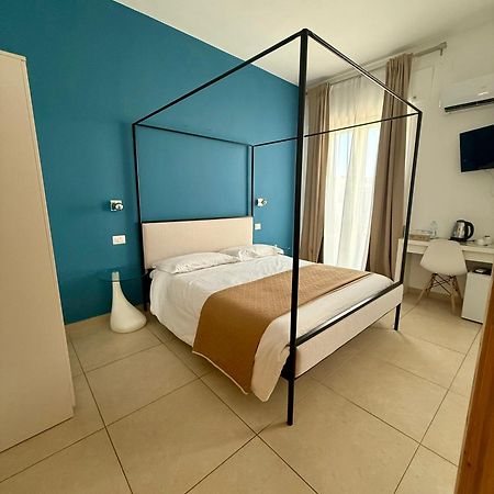 Les Chambres De Francoise Guest House Olbia Exterior photo
