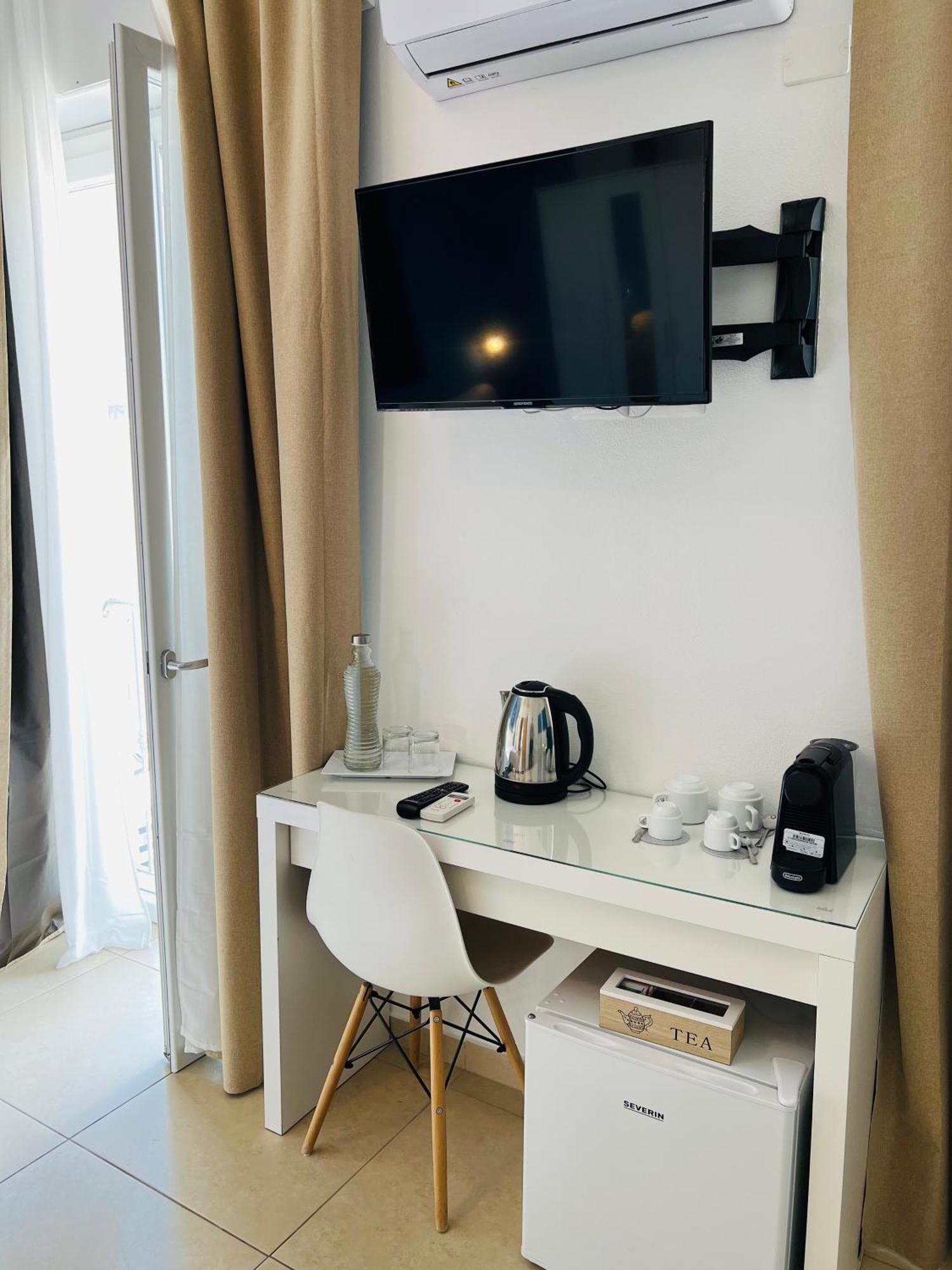 Les Chambres De Francoise Guest House Olbia Exterior photo