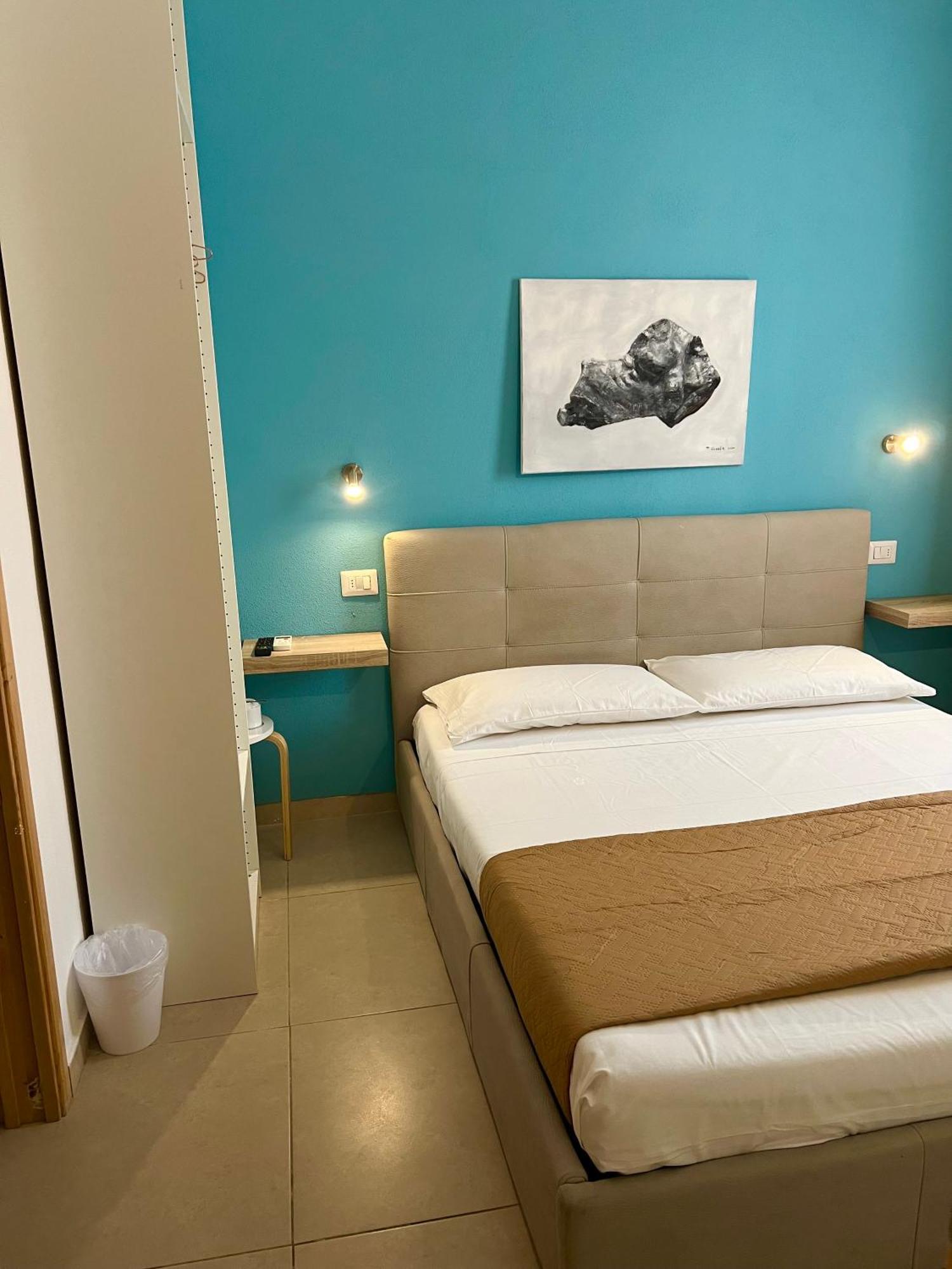 Les Chambres De Francoise Guest House Olbia Exterior photo