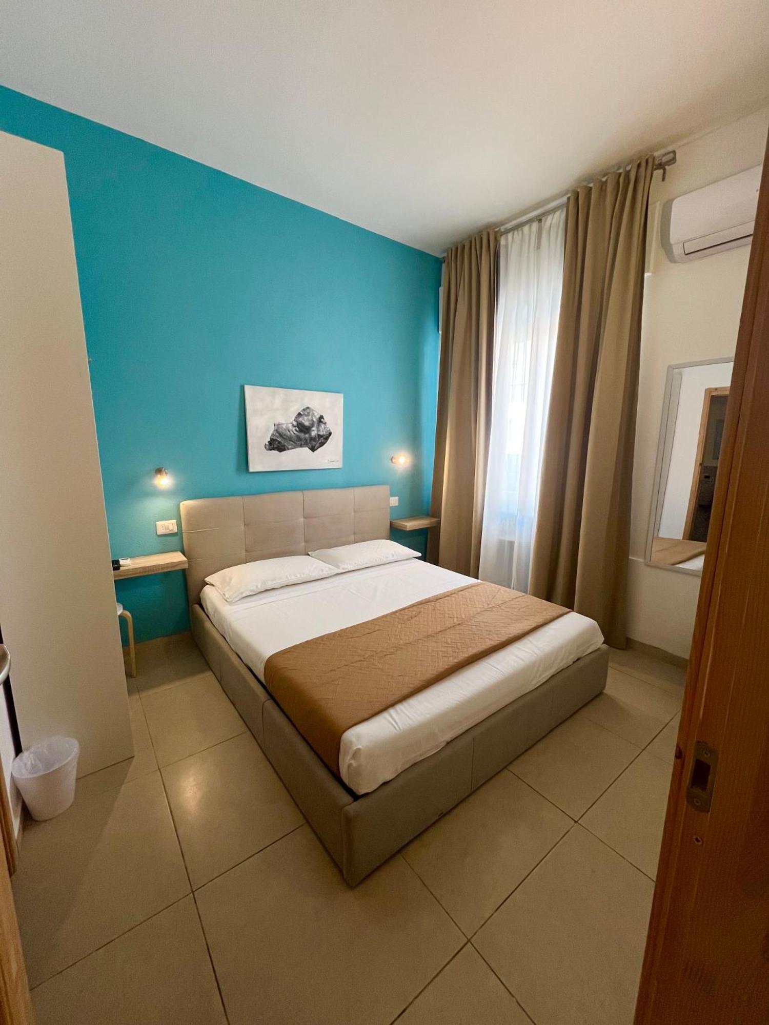 Les Chambres De Francoise Guest House Olbia Exterior photo