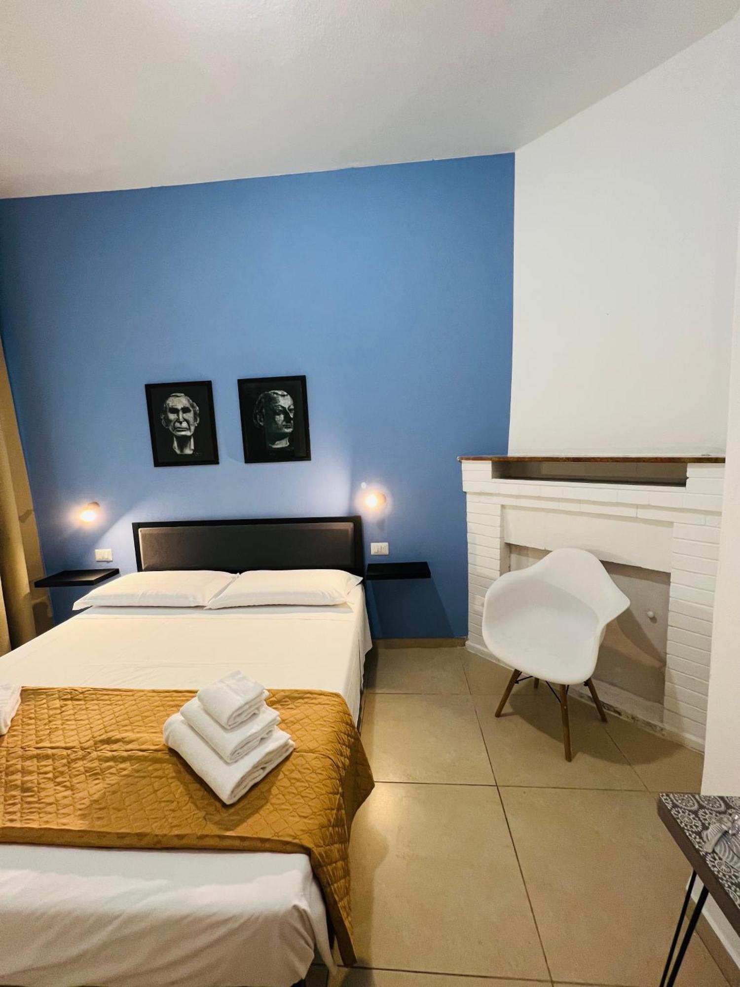 Les Chambres De Francoise Guest House Olbia Exterior photo