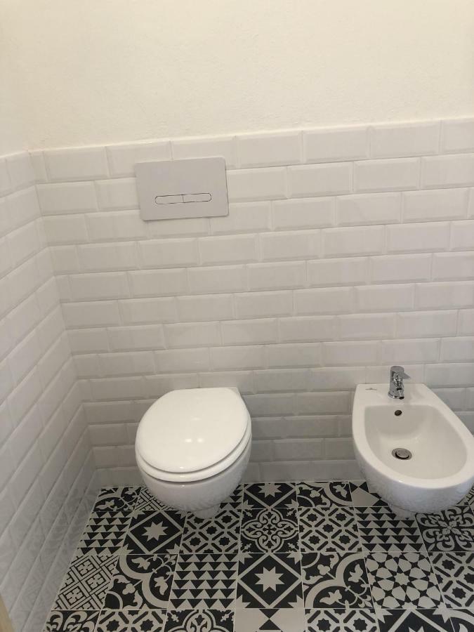 Les Chambres De Francoise Guest House Olbia Exterior photo